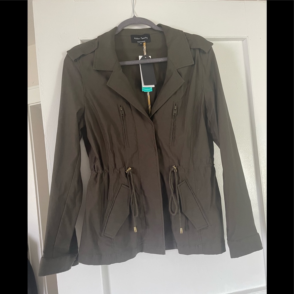 Light weight jacket
